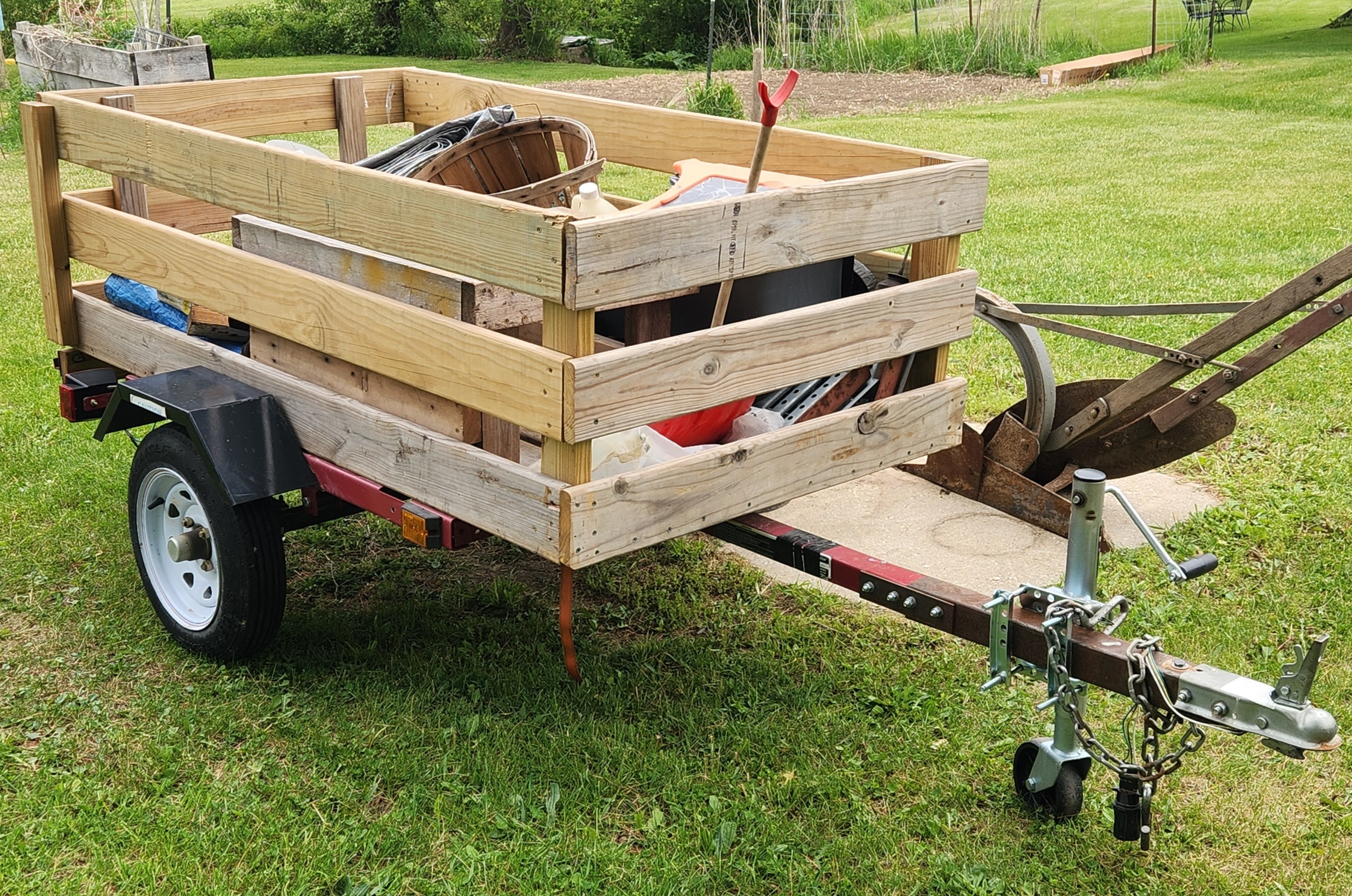 Item: 2019 Haul Maste 3x6 Utility Trailer