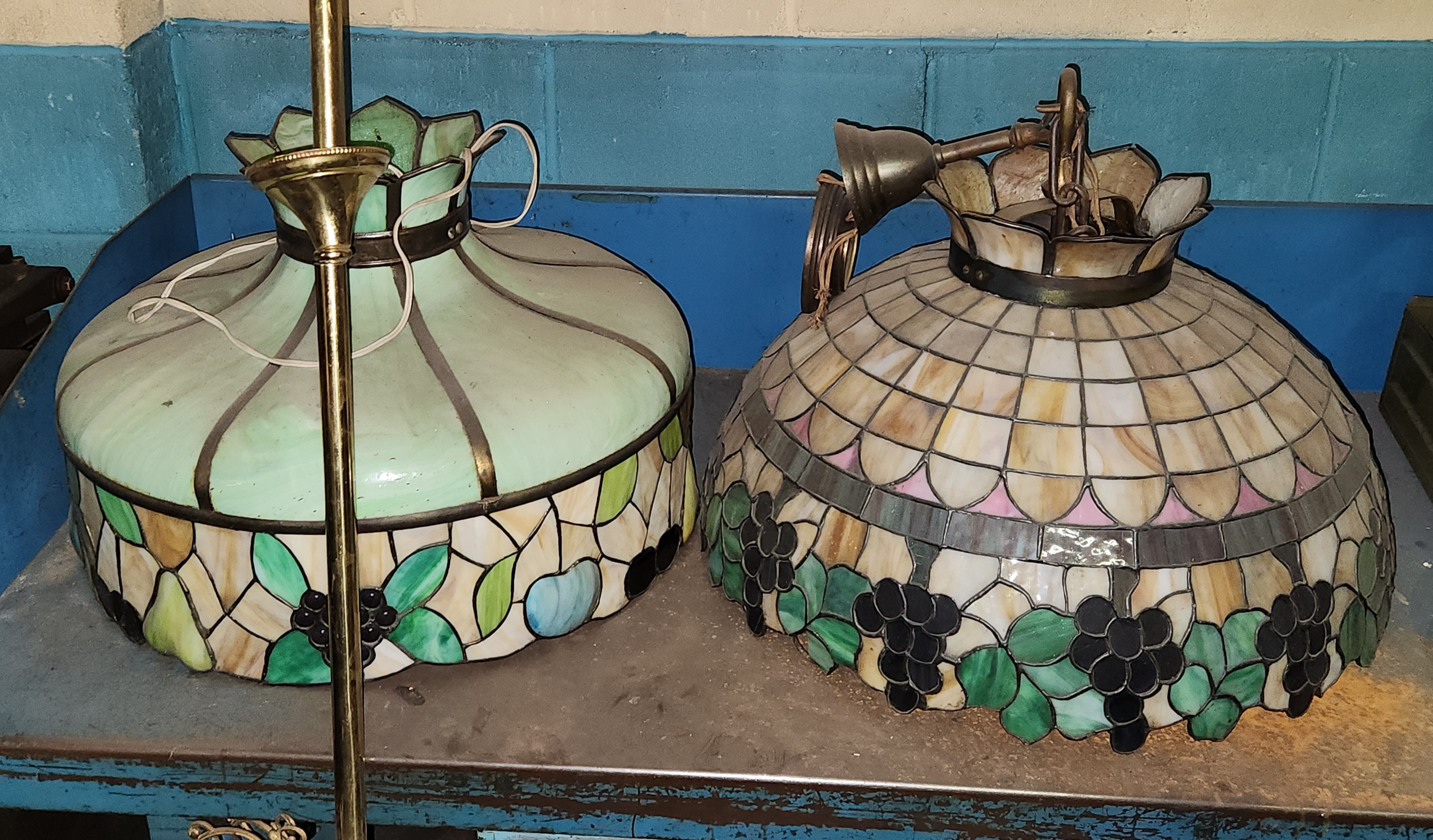 Item: 24 Leaded Glass Dome Shades