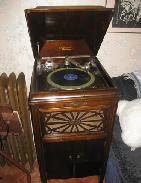  Silvertone Floor Model Hand Crank Phonograph