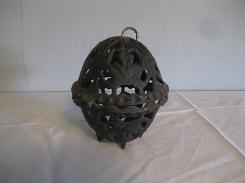 Arcade Cast Iron String Holder