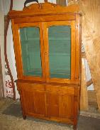 Oak Country Vict. Kitchen Cupboard