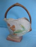 Roseville 'Bittersweet' Basket