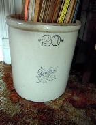 Western Maple Leaf 20 Gallon Crock