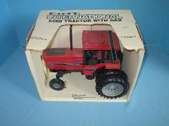 IH 5288 Tractor with Cab