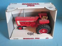 Farmall 706 Tractor