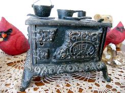 Queen Child's Cast Iron Cookstove
