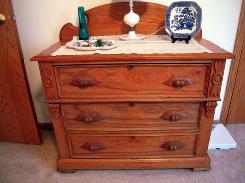 Oak Victorian 3-Drawer Chest