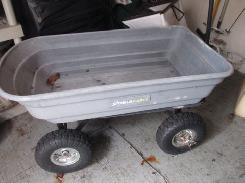 Gorilla Vinyl Lawn Dump Wagon 