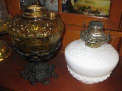 Amber Hobnail Kerosene Lamp Font 
