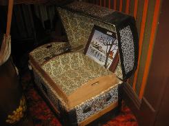 Stagecoach Trunk