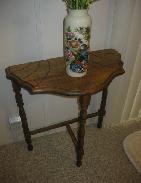 Fancy Walnut Spindle Stand