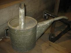 Dover Galvanized Aluminum Watering Can 