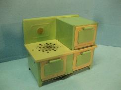 Green & Creme Metal Child's Electric Range