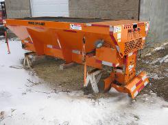   Monroe Mid-Size V-Box Salt/Chip Spreader
