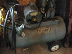 Smith 1 HP Portable Air Compressor