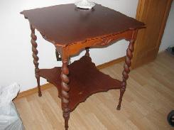 Mahogany Scallop Top Parlor Table 