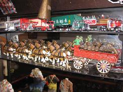 Die Cast Horse Drawn Beer Wagon 