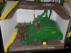 John Deere 1940 12A Combine 