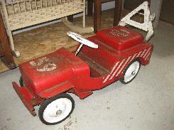 Structo Jeep Ride-On Wrecker