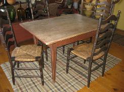 Early American Ladder Back Dining Chairs 