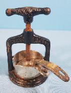 Brighton Cast Iron Meat Press 