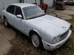   1995 Jaguar XJ6 Vanden Plas Sedan