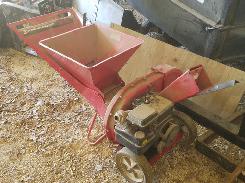 MTD 5 HP Chipper/ Shredder