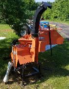        WoodMaxx Model 8M Mounted Wood Chipper