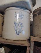Western Maple Leaf 5 gal Crock