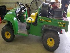   John Deere 4x2 Gator