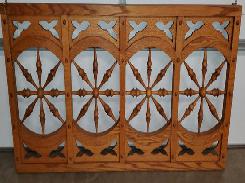 Oak Spindled Wagon Wheel Style Fretwork 