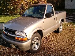  2000 Chevrolet S10 Pickup Truck