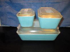 Pyrex Refrigerator Jar Set