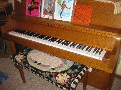 Yamaha Oak Piano