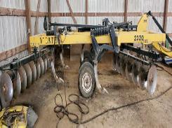                         Landoll 2320 Disc Ripper