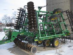                       John Deere 726 Soil Finisher