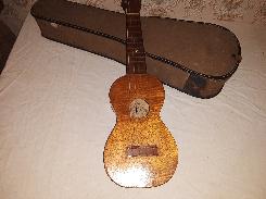 Leonard Nunes Hawaiian Ukulele