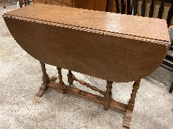 Walnut Small-Size Gate Leg Drop Leaf Table