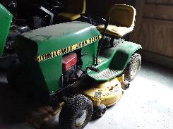 John Deere 116 Riding Mower