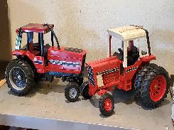 Ertl IH 1586 Tractor