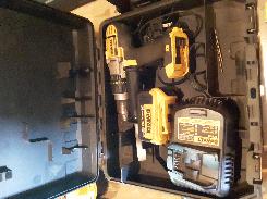 DeWALT 20V Max Cordless Driver Kit