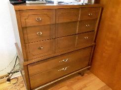 Kroehler Custom Crafted Walnut Dresser & Chest of Drawers
