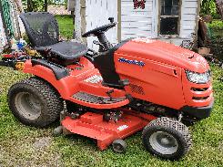 Simplicity Prestige Lawn Tractor