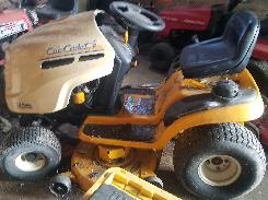 Cub Cadet LT1042 Lawn Tractor