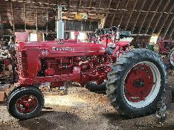 IH McCormick-Farmall M Tractor