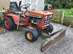 IH Cub Cadet 982 Lawn Tractor