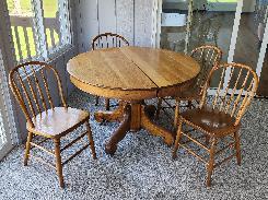 Golden Oak 45 Round Table