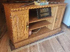 Oak Entertainment TV Stand