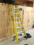 Huskey 8' Step Ladder