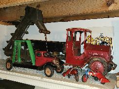 Early Wyandotte Toys
